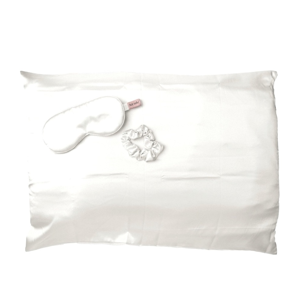 NWT in box KITSCH Satin Sleep Set